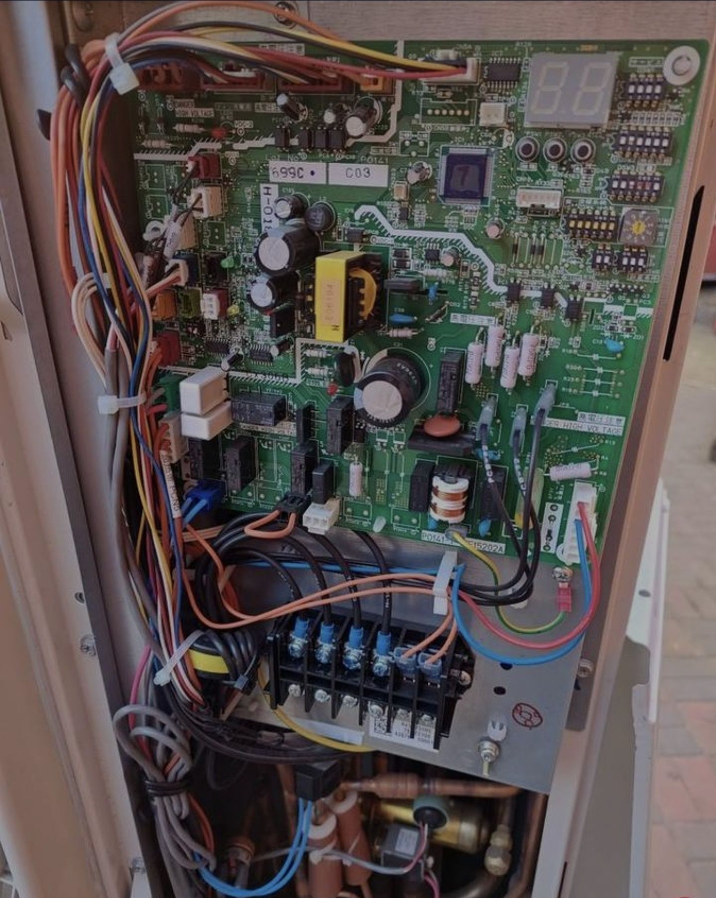 Klimatyzator zewnętrzny hitachi air conditioner ras-55fsnme