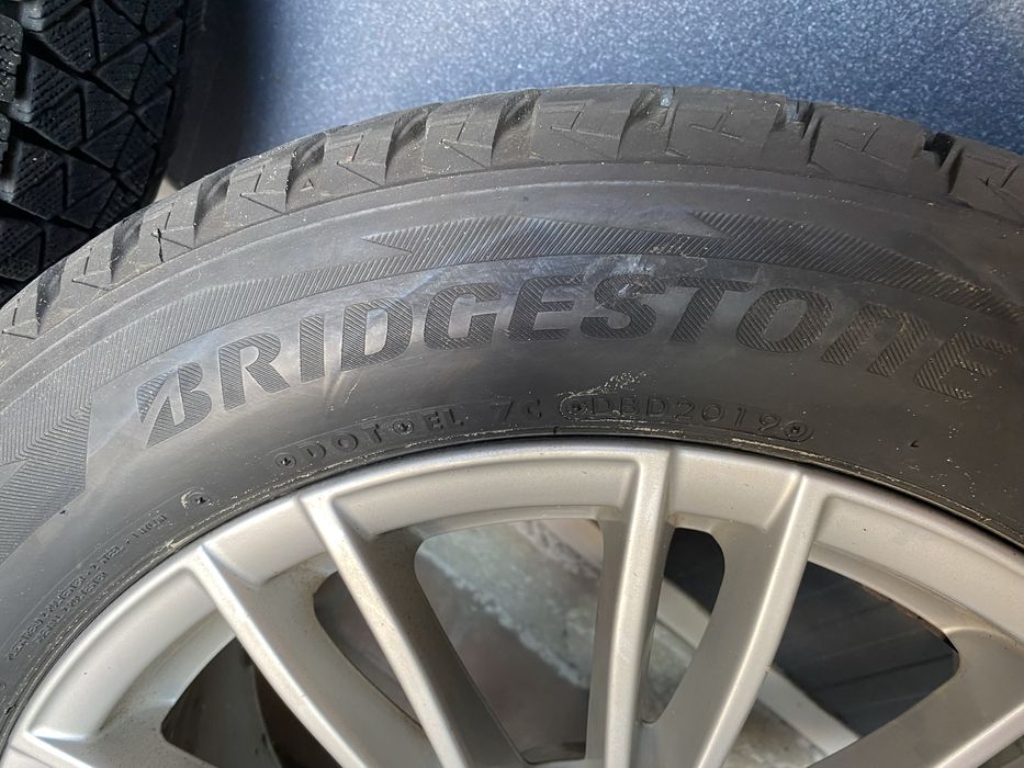 Диски Audi R18 з зимовою резиною Bridgestone Blizzak 235 55 R18