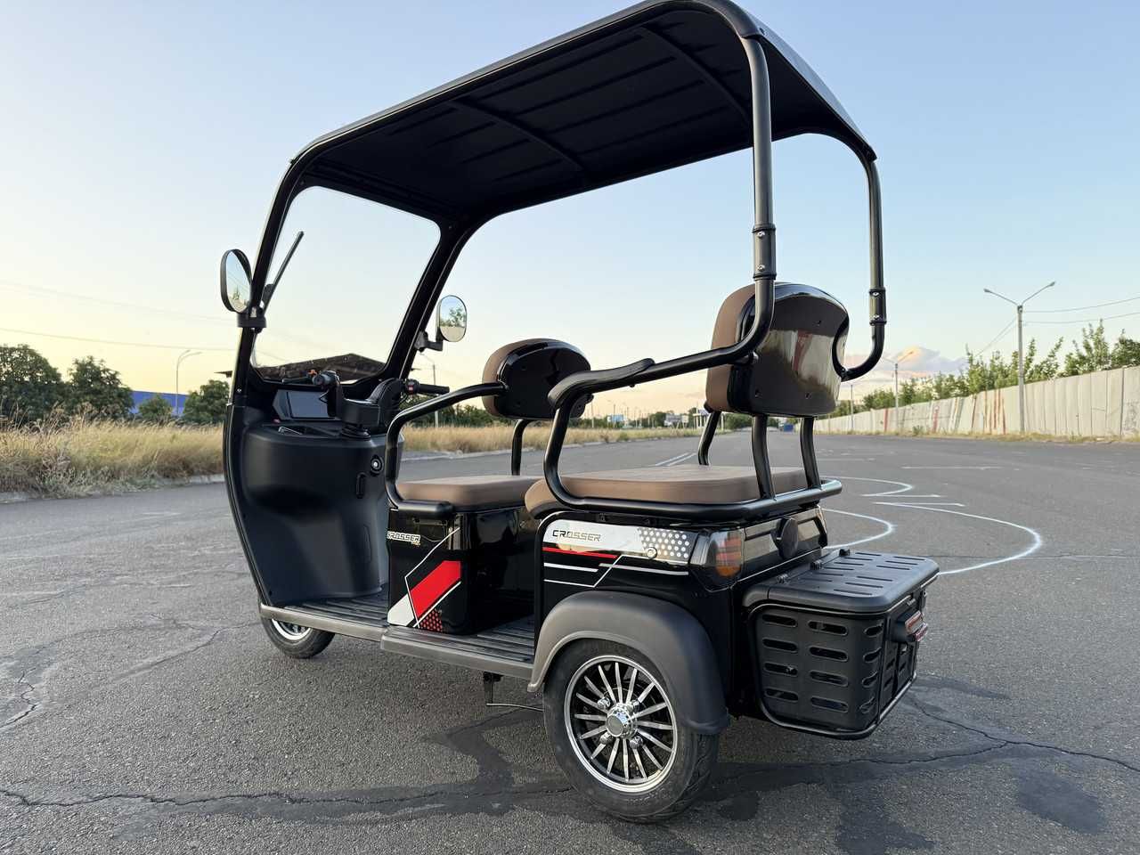 Crosser TR4- RD4 Рикша Трехколесный  Трицикл Електроскутер 800w/72v