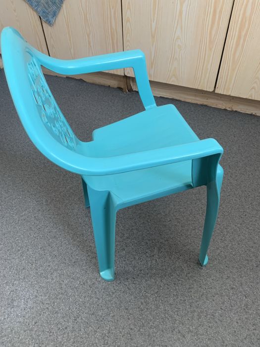 Стілець дитячий