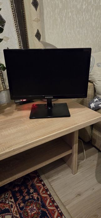 Телевизор-монитор samsung