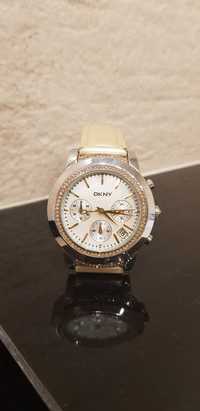 Damski zegarek DKNY