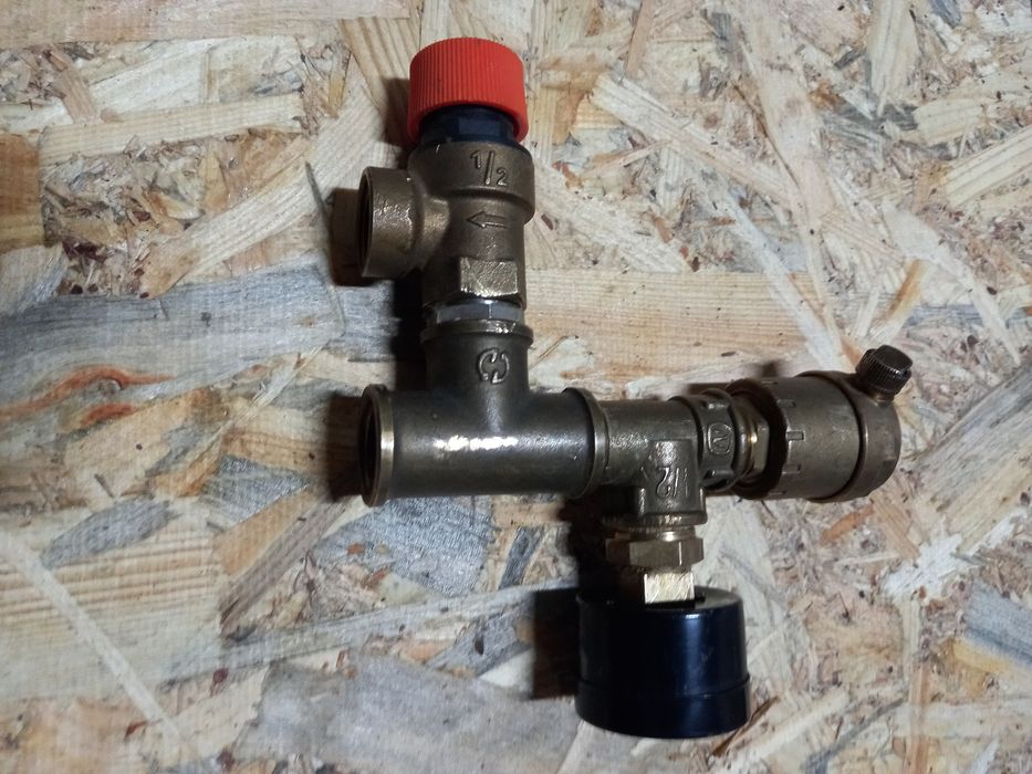 Продам група безпечності котла