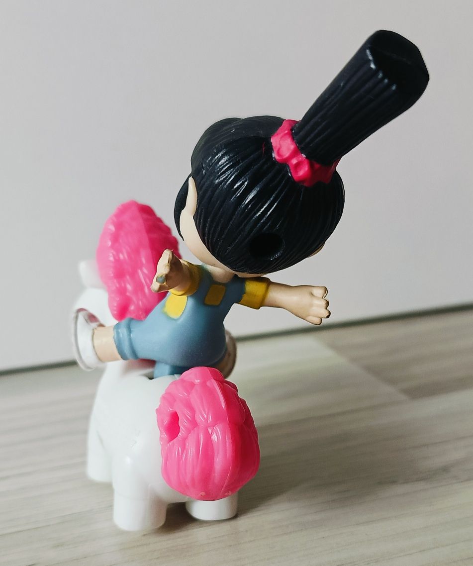 Minionki Agnes i jednorożec figurka ruch McD's 2017r 9cm