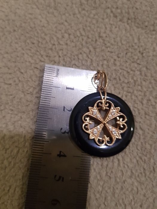 Золотые серги 585