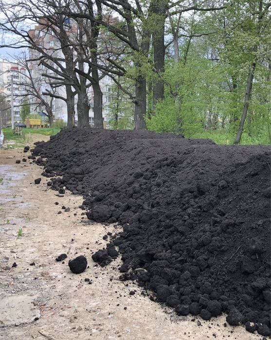 Чернозем глина чорнозем земля ґрунт на підсипку