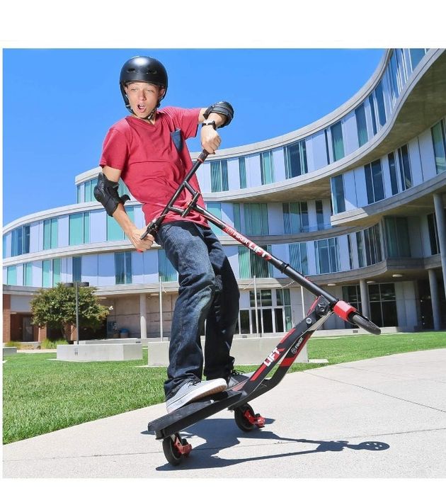 трюковой   инерционный трёхколёсный самокат фликерYvolution Fliker Lif