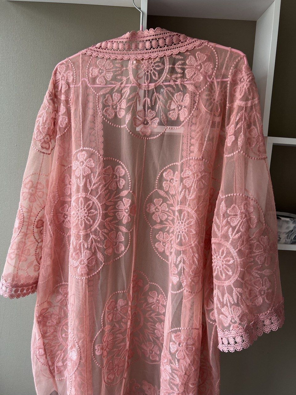 Кружевная накидка на купальник розовая пудровая летнее кимоно халат
