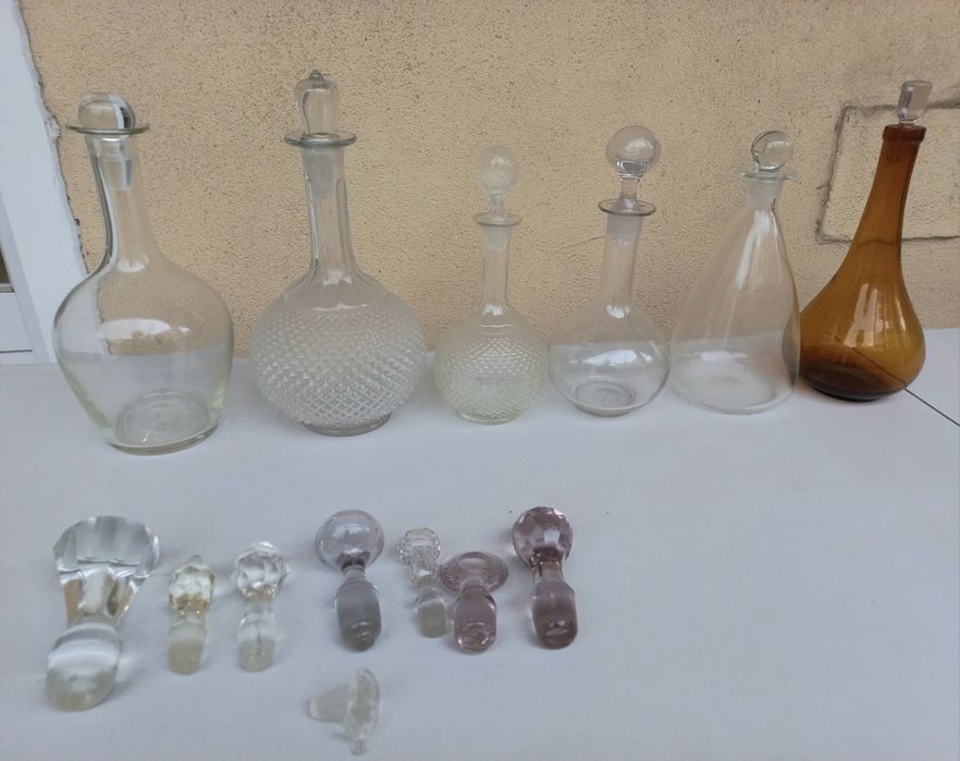 Antigas garrafas para licor
