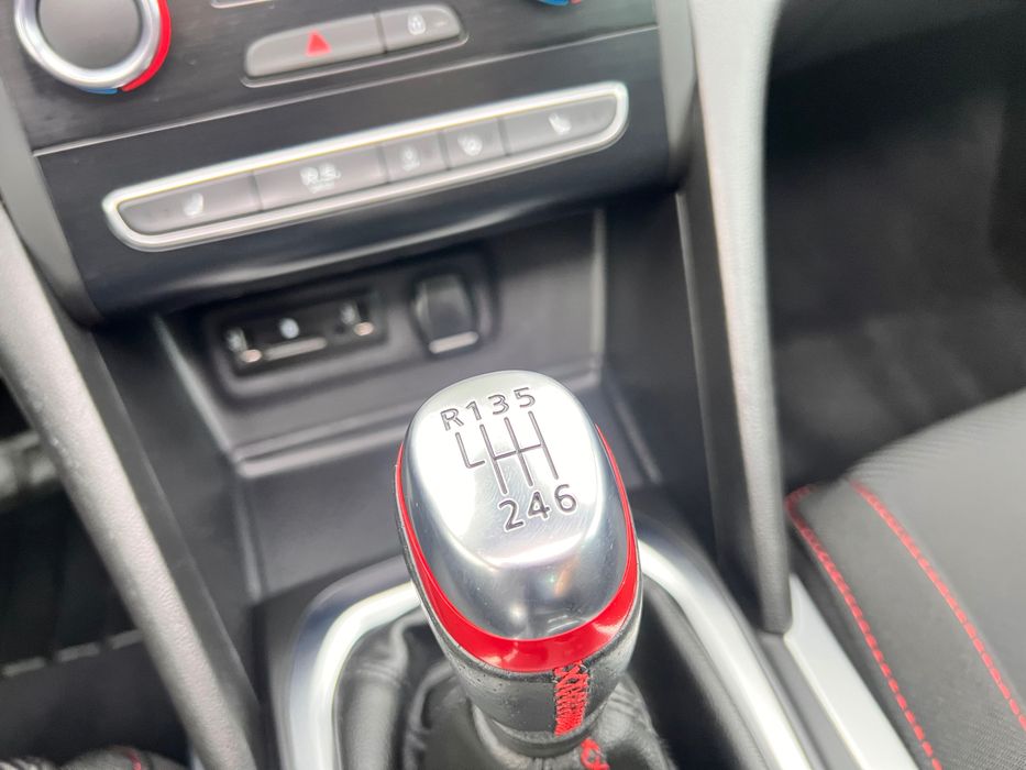 Renault megane RS - 280cv