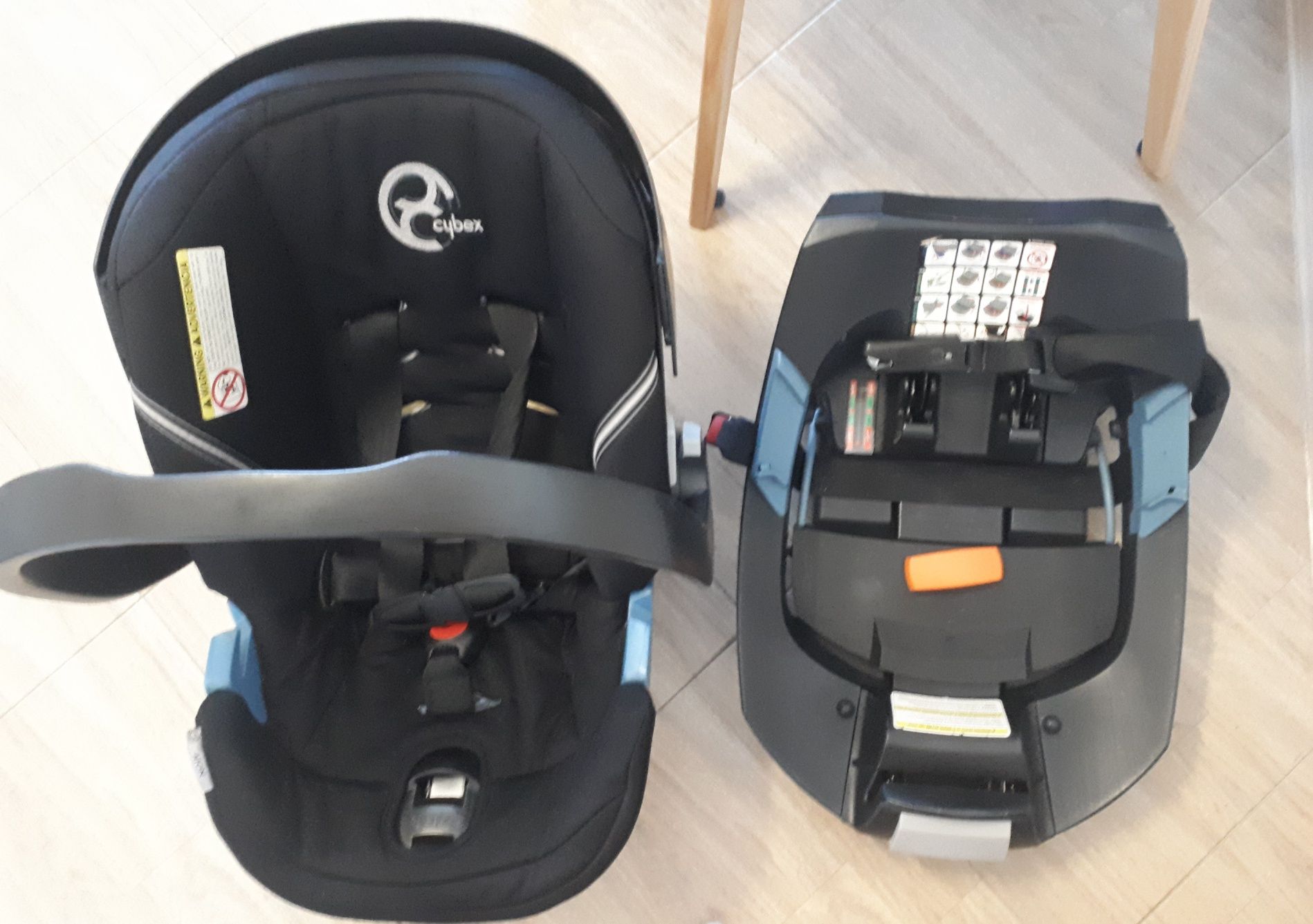 Автокрісло Cybex Aton +база