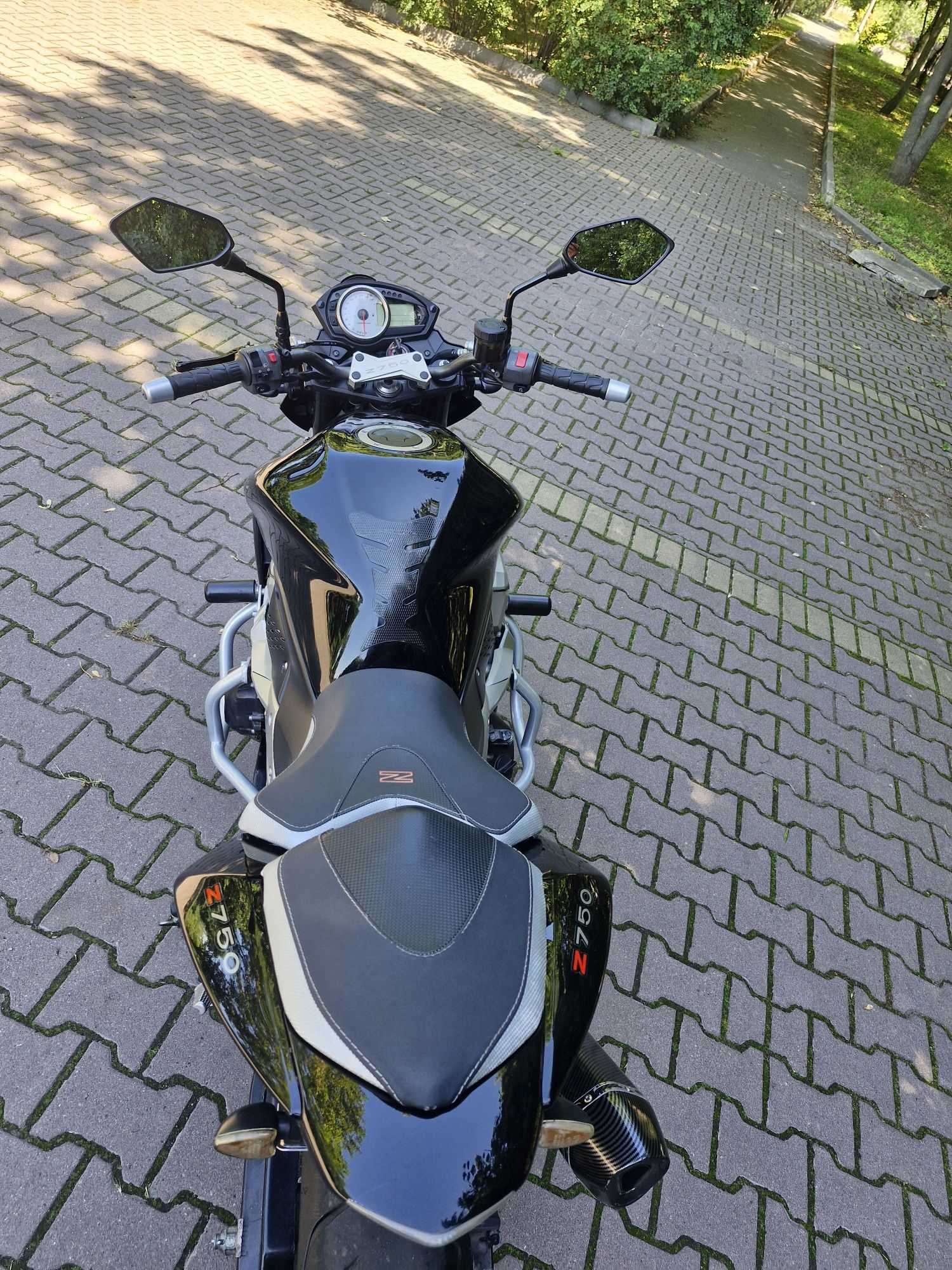 Мотоцикол kawasaki z750