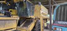Kombajn zbożowy New Holland TX 32