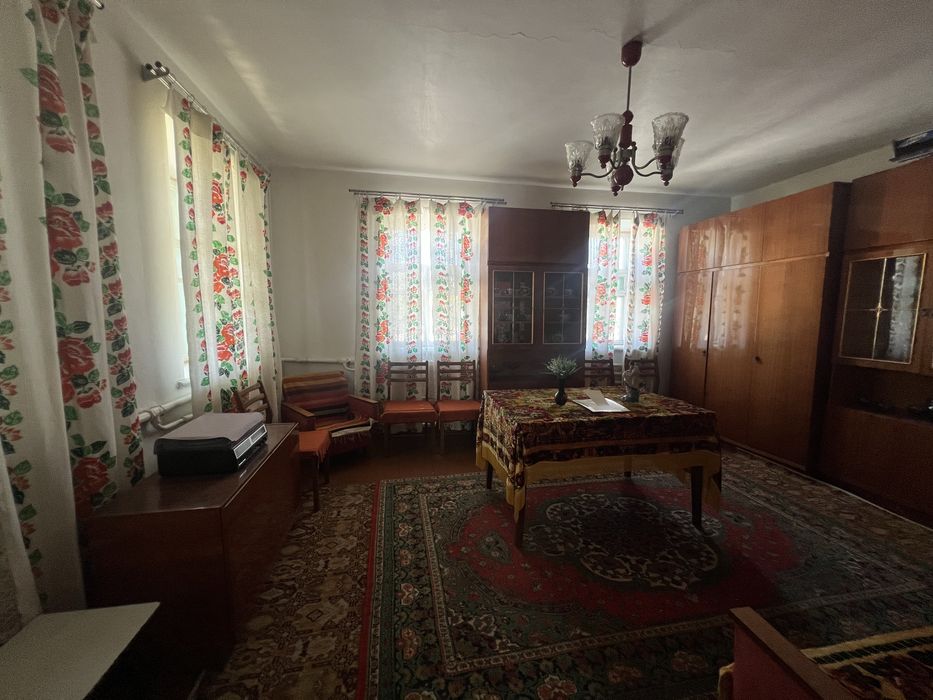 Продам ДОБРОТНИЙ будинок с. Садки  (  3 км  від  м. Кременчук)