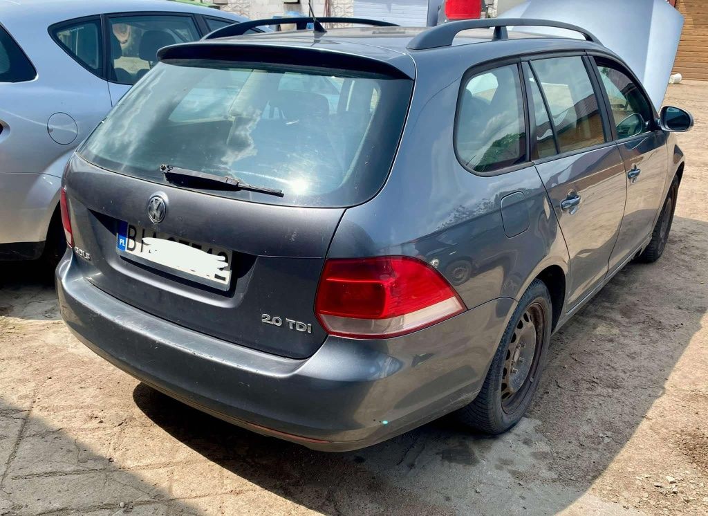 VW Golf 5 V kombi LD7X 2007r bez silnika - uszkodzony cały lub części