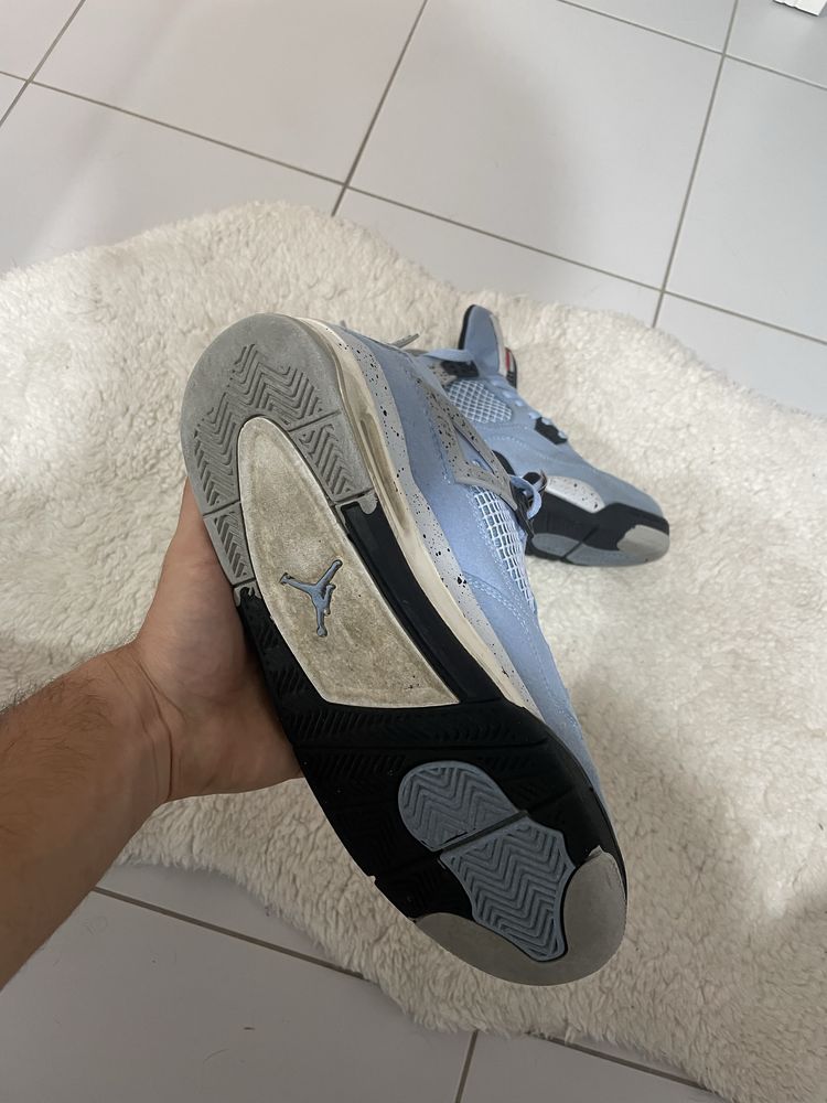 Air Jordan 4 Retro University (Azul)