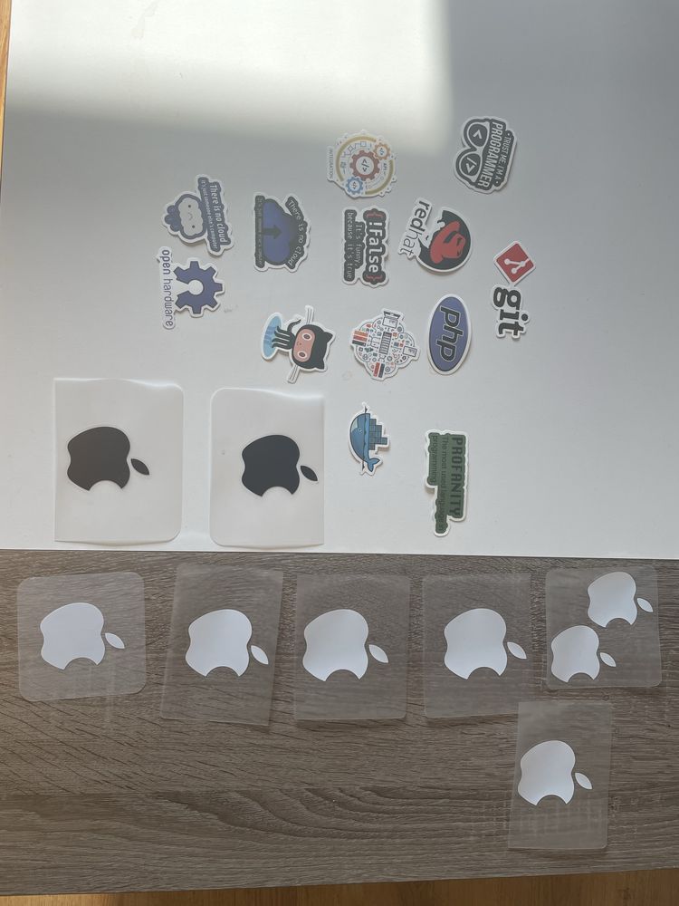 Zestaw naklejek: Apple , dev