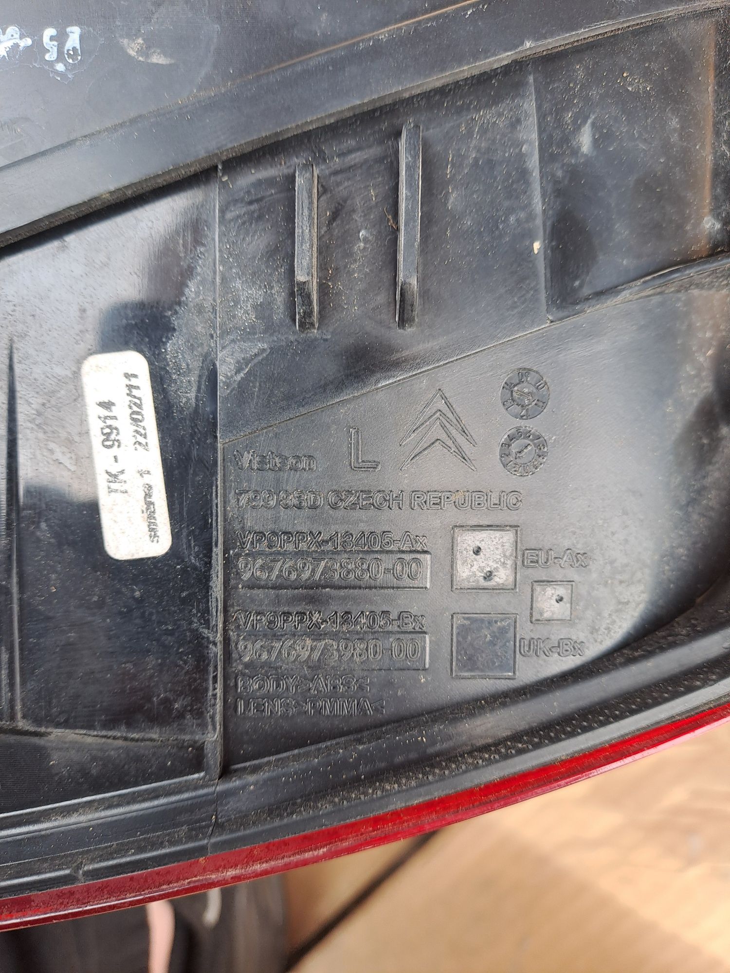 Lampy tył tylne Citroen DS3 Lift Prawa Lewa Europa komplet ładne