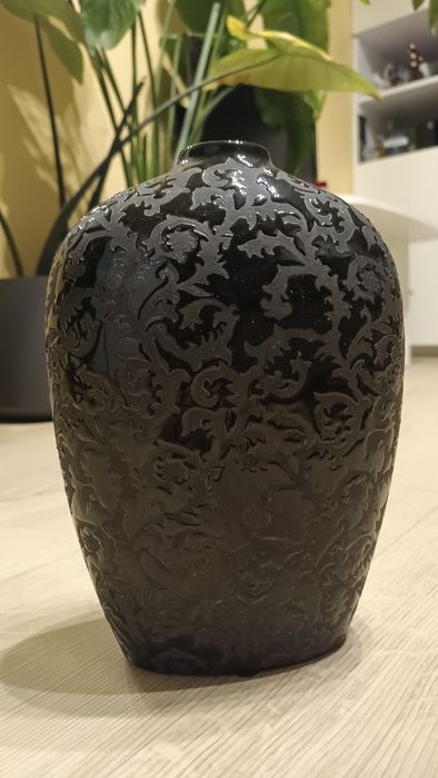 Wazon czarny nowoczesny 25cm