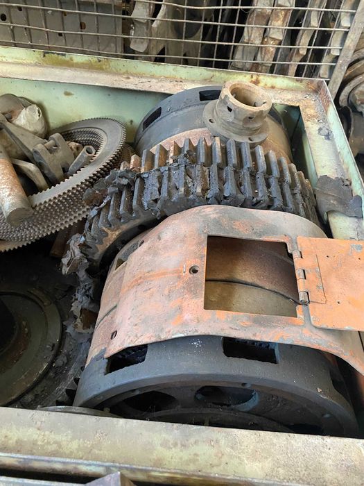 spycharka s651 sprzęgło zwolnice zębatki drzwi rumunek/Części do KM251