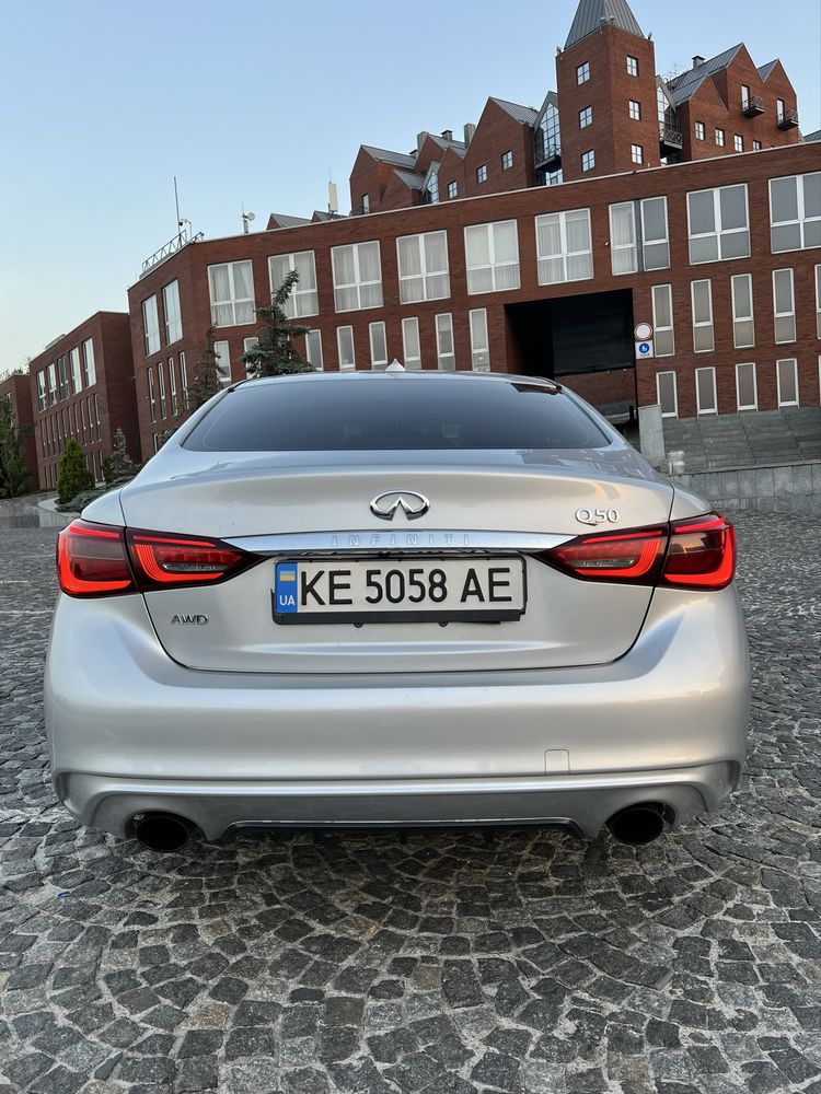 Продам свой автомобиль Infiniti q50