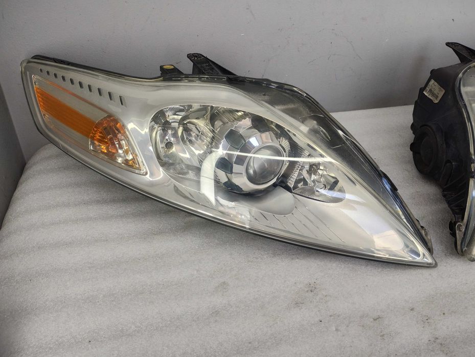 Lampa Reflektor Prawy Lewy Ford MONDEO MK4 Xenon przed liftem EU!
