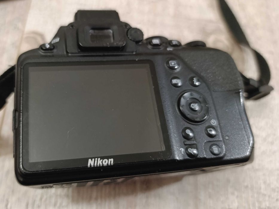 Aparat Nikon D3500 Lustrzanka  + 3 obiektywy - NIKKOR 70-200mm f4  !!!