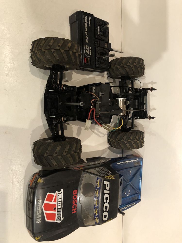 Carro telecomandado Kyosho 1/10