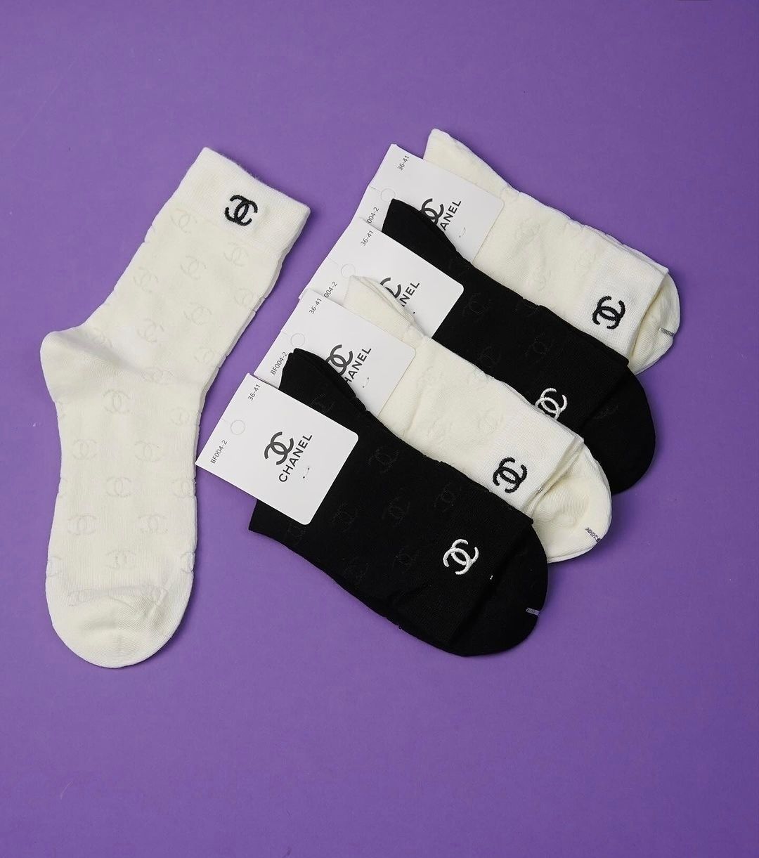 Стильні бавовняні жіночі шкарпетки /носочки з лого