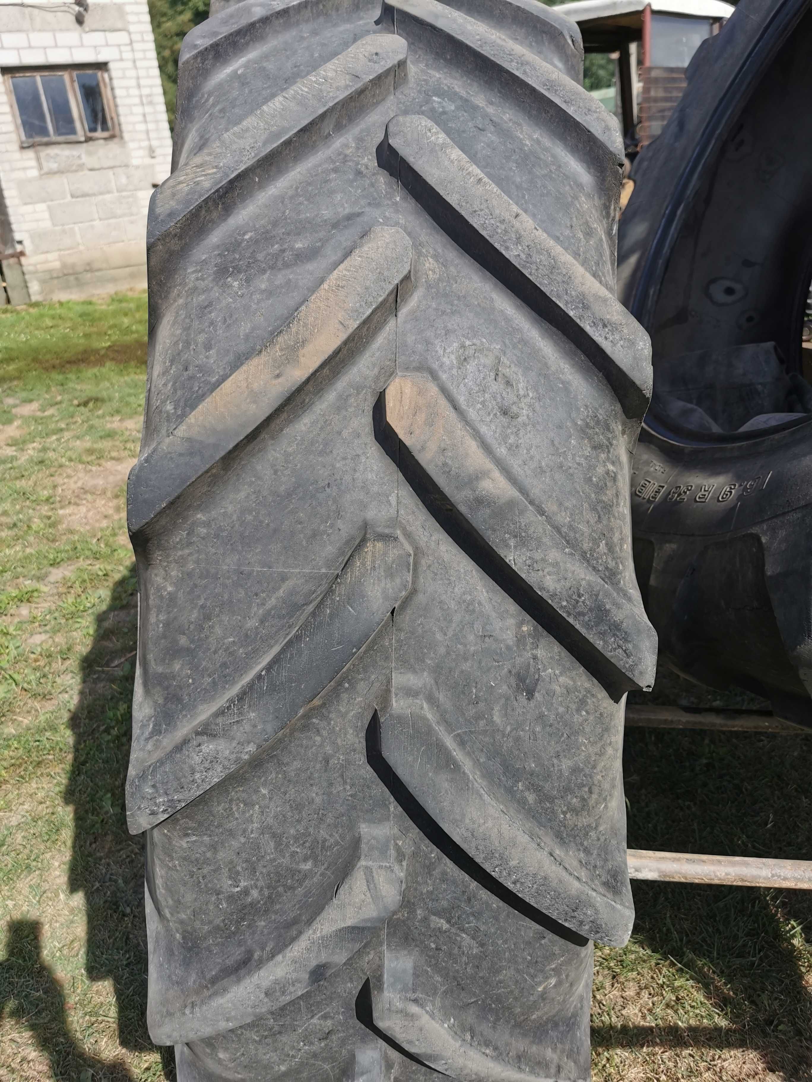 Sprzedam oponę Michelin 16.9 /38