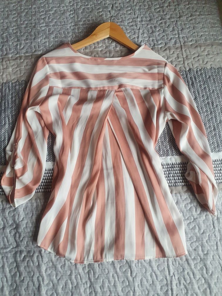Bluzka Stradivarius koszulowa w paski  letnia