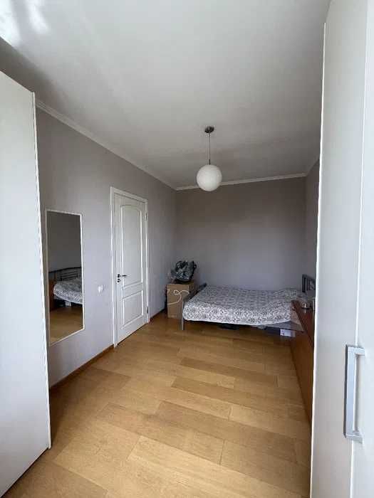 Продам трехкомнатную с ремонтом 77м2 район Госпром Центр 88666