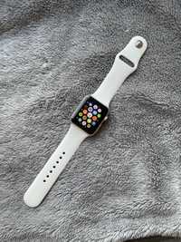 Продам Apple Watch Series 7000 42 mm