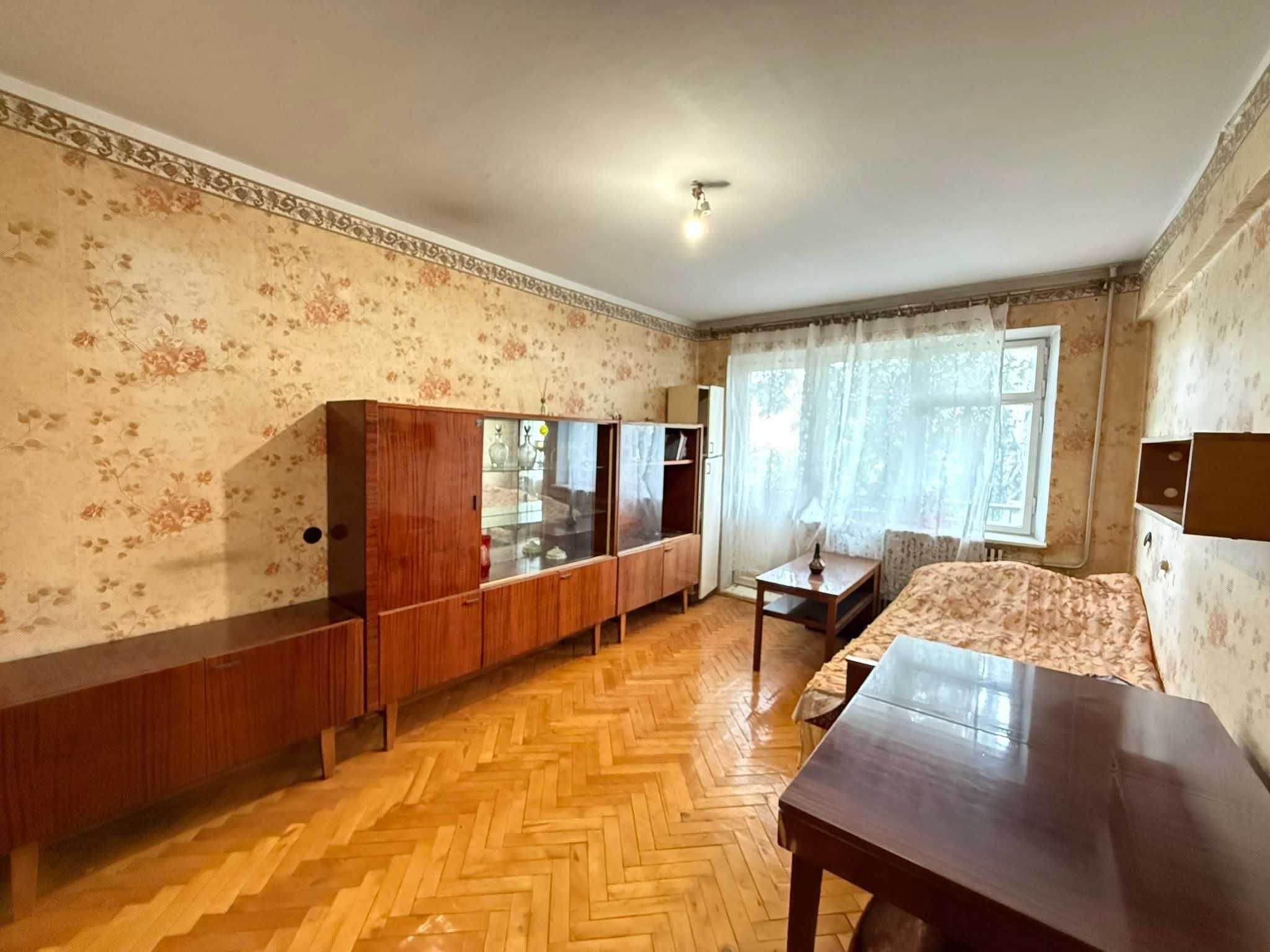 Продається 2к.квартира мікрорайон Бам, вул.Гузара (Колишня Чалдаєва)