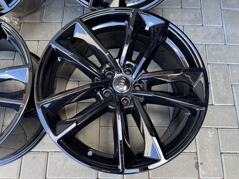 Felgi aluminiowe 19 5x112 Audi Rs 8,5x19 ET38 Czarny połysk !!