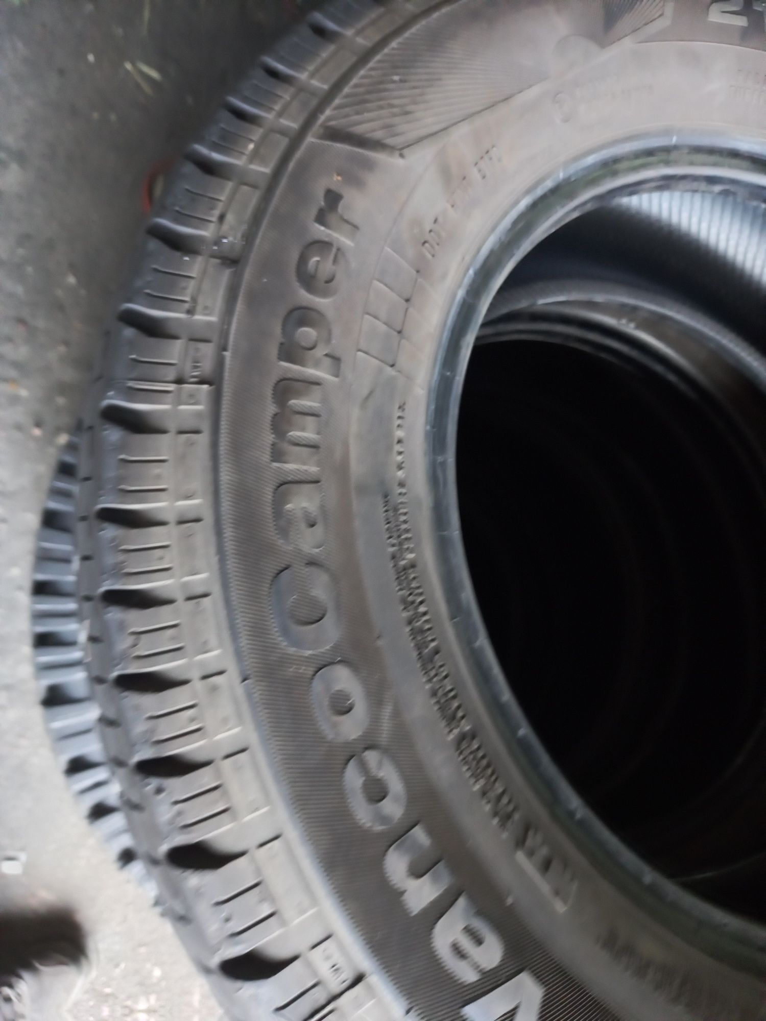 Opony używane jak nowe 215/70/15c continental 2x10 mm