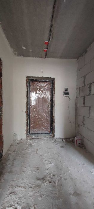 Хороша 1 кімнатна в зданій новобудові! ЖК Приозерний!