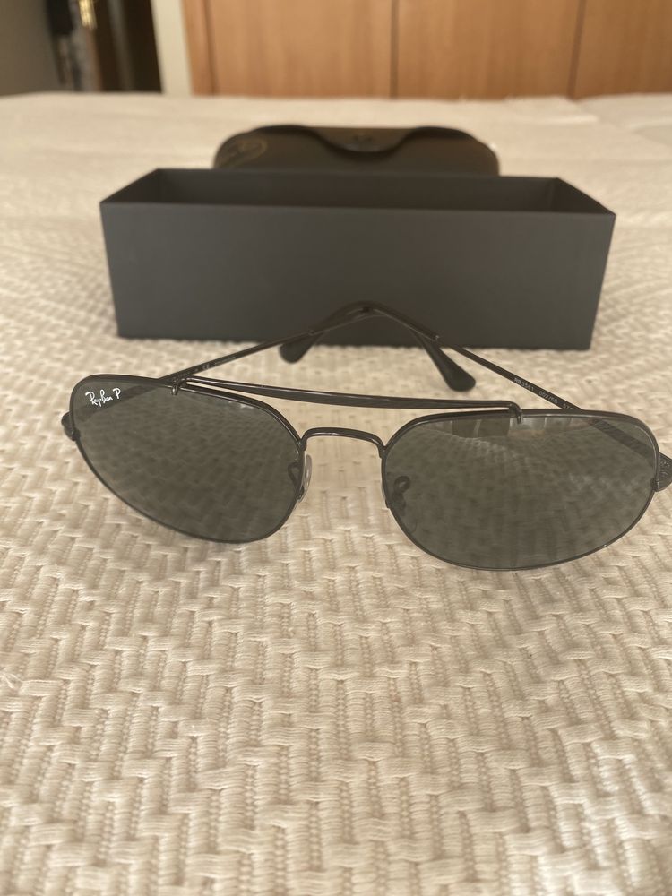 Vendo Óculos de Sol Ray Ban Polarizados - Pretos