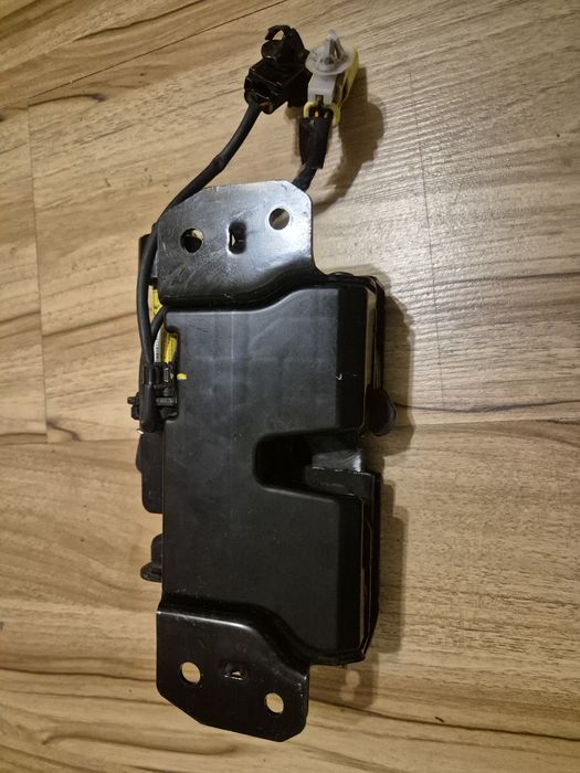 Zamek aktywnej maski Hyundai tucson 3