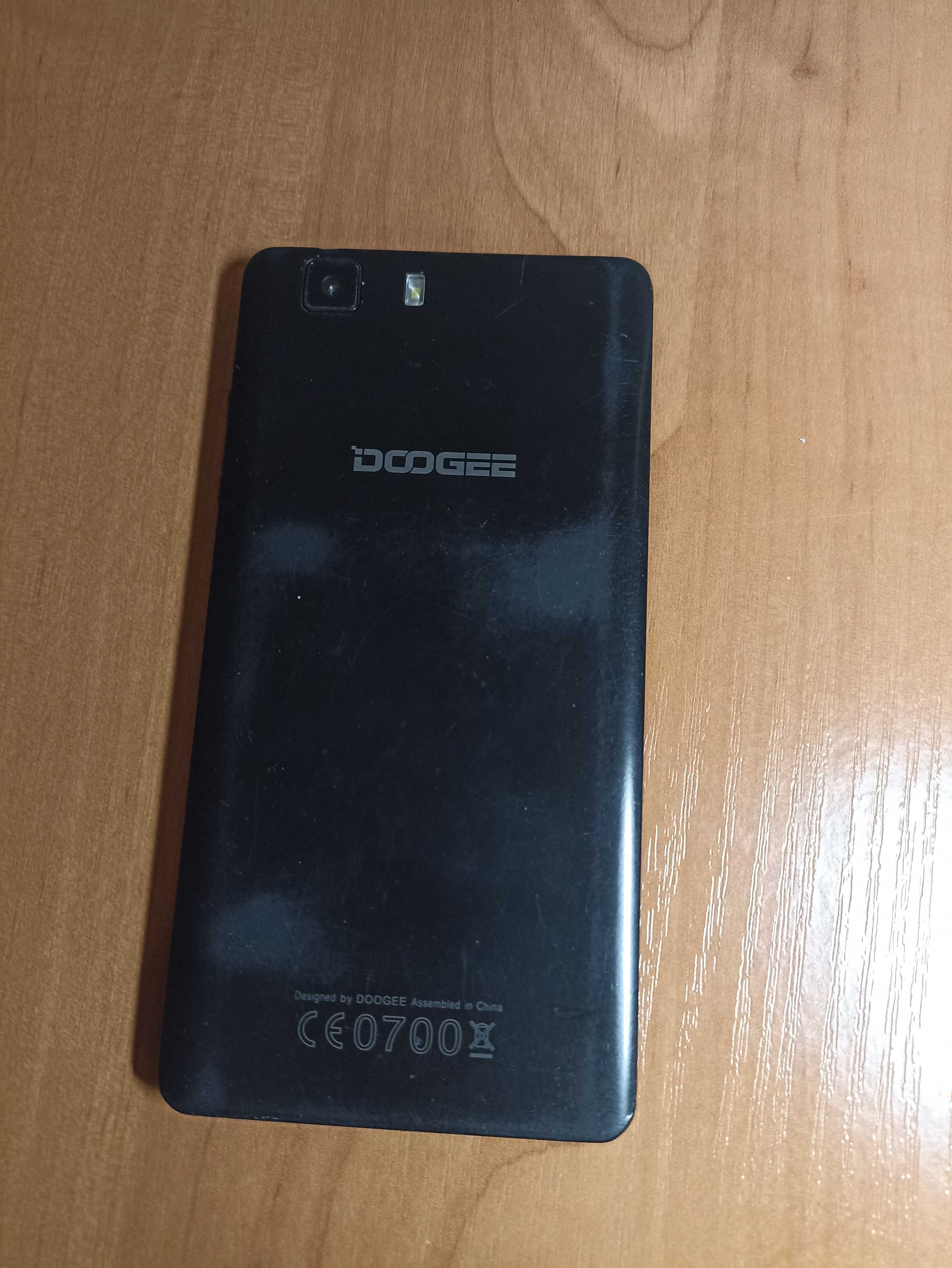 Мобільний телефон Doogee X5 чорний б/у