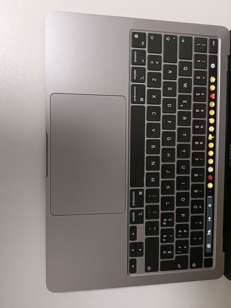 MacBook pro 13 m1 256g eu