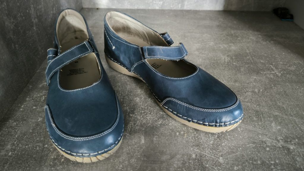 Nowe buty skórzane rozm.40