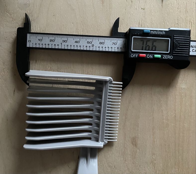 Гребінець для стрижки волосся