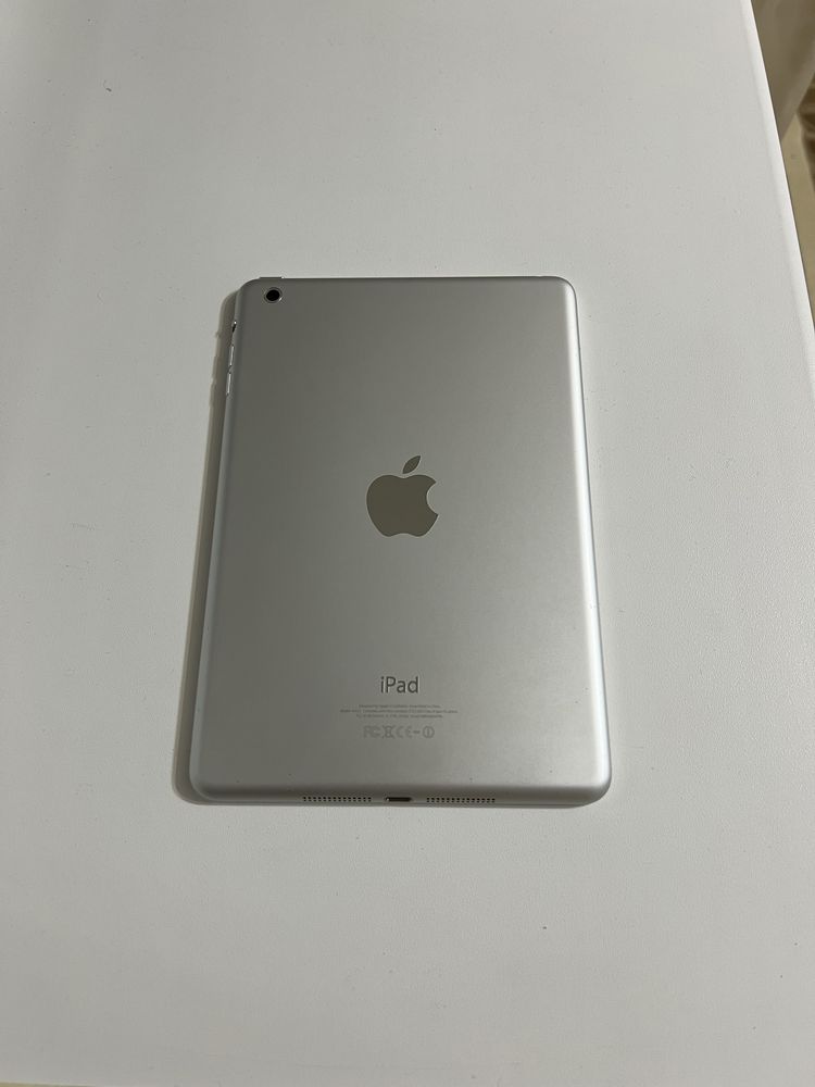 Apple iPad mini Wi-Fi 16GB White