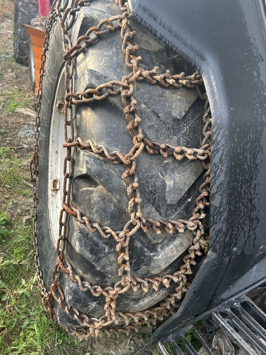 Lancuchy sniegowe Gryzli z kolcami 28” - 30”