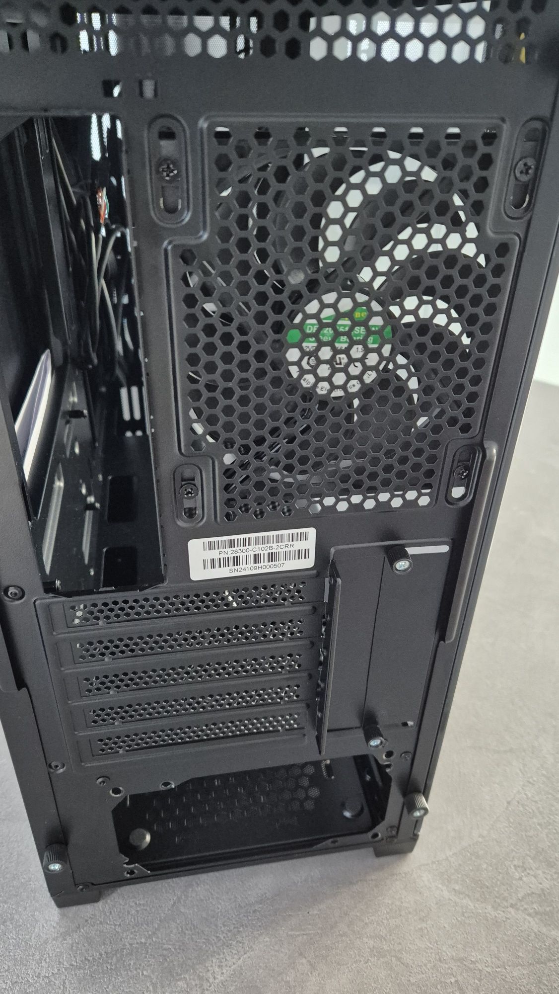 Obudowa Gigabyte microATX/Mini-ITX GB-C102G NOWA