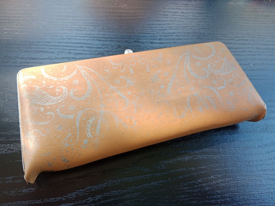 Stylowe Etui Na Okulary z PRL-u – Idealne Dla Miłośników Retro!