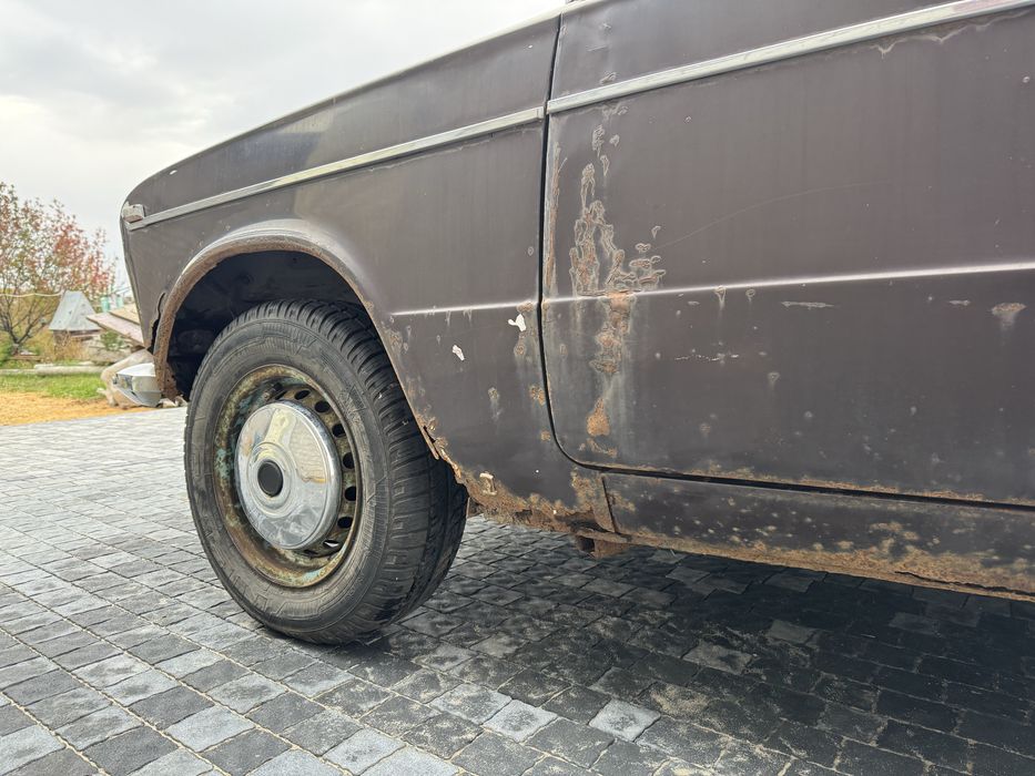 Продам ВАЗ-2103.