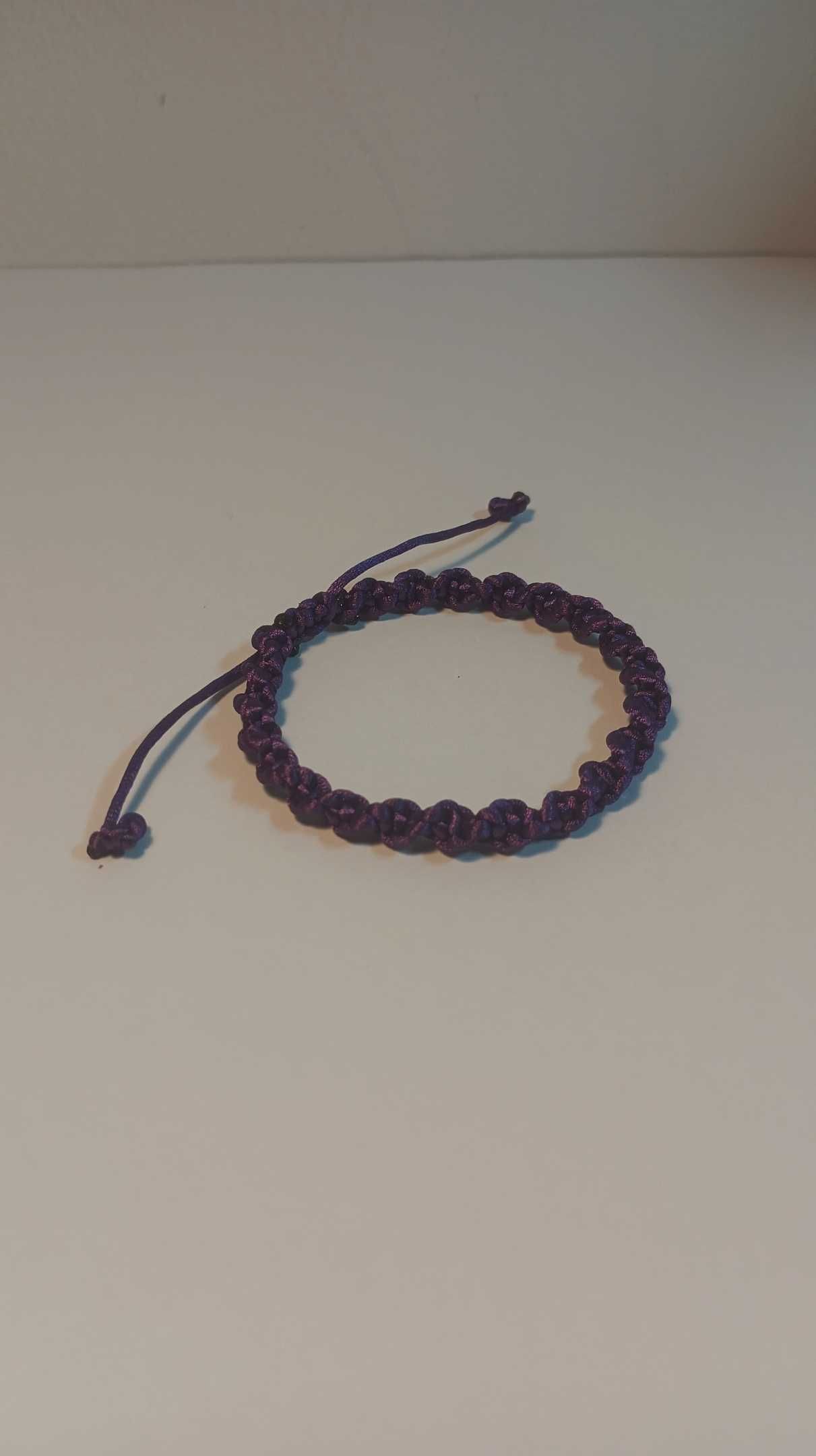 Pulseira Entrelaçada de Fio Fino
