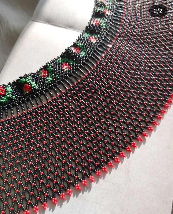 Традиційна українська силянка з чеського бісеру до вишиванки